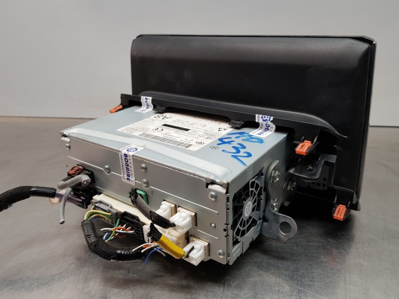 Recambio de pantalla multifuncion para toyota corolla (e21) style referencia OEM IAM 8614002A81  