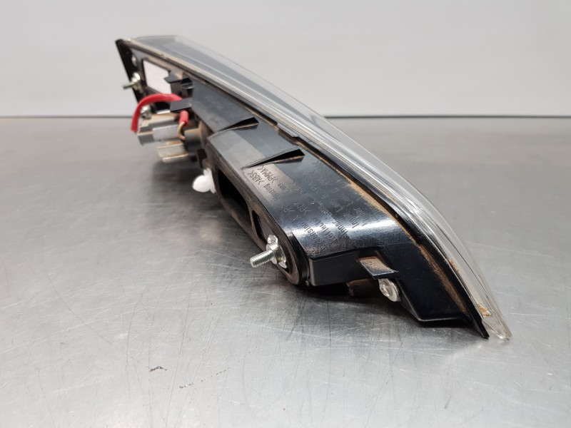 Recambio de piloto trasero derecho interior para toyota corolla (e21) style referencia OEM IAM 8158102B80  