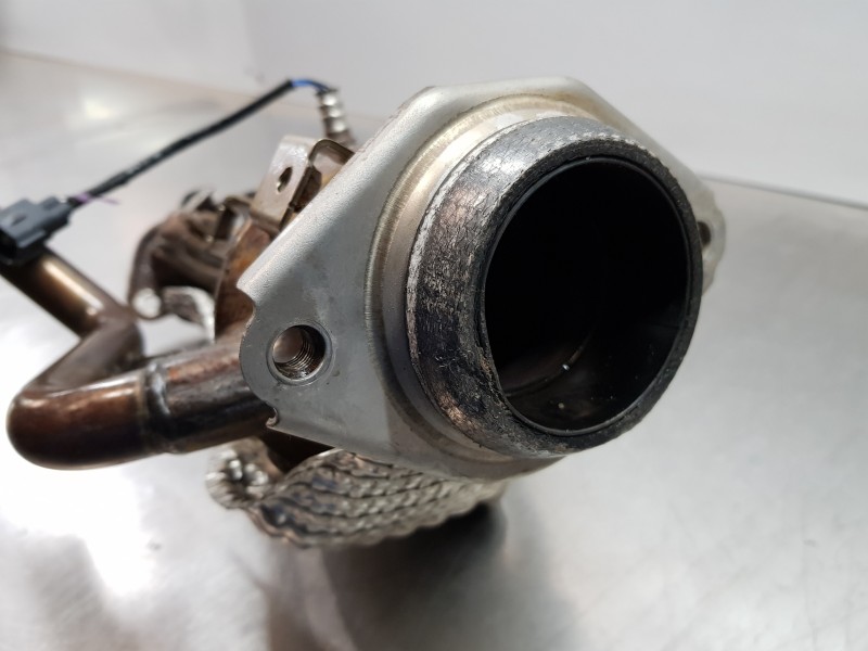 Recambio de colector escape para toyota c-hr hybrid referencia OEM IAM 171410T120  