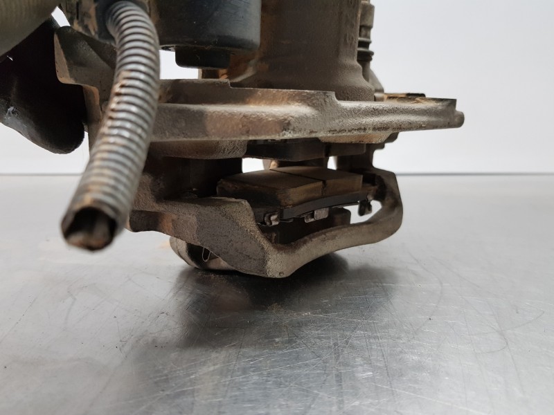 Recambio de pinza freno trasera derecha para toyota c-hr hybrid referencia OEM IAM 4783010030  