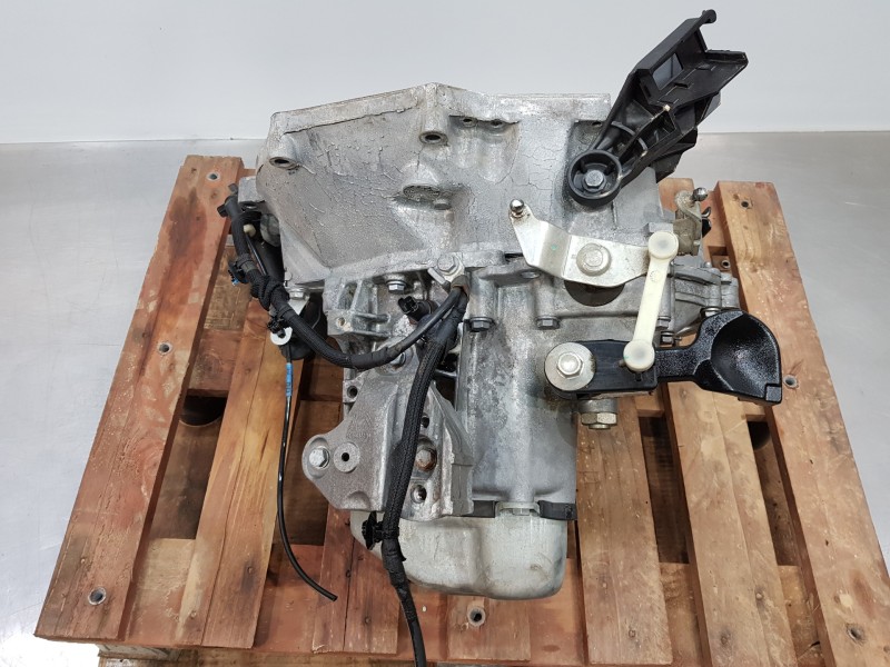 Recambio de caja cambios para peugeot 208 active referencia OEM IAM 20CR15   Recambio de caja cambios para peugeot 208 active referencia OEM IAM 20CR15