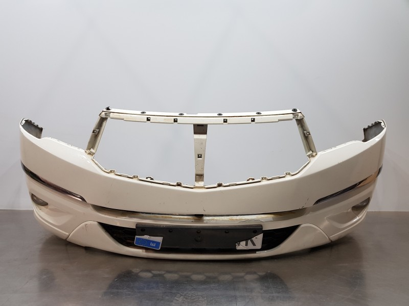 Recambio de paragolpes delantero para ssangyong rodius ii referencia OEM IAM 7871121600  
