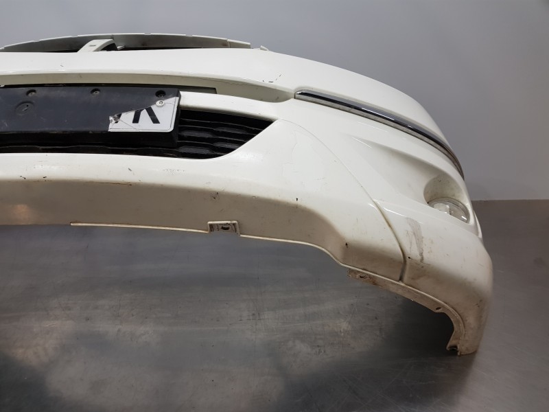 Recambio de paragolpes delantero para ssangyong rodius ii referencia OEM IAM 7871121600  