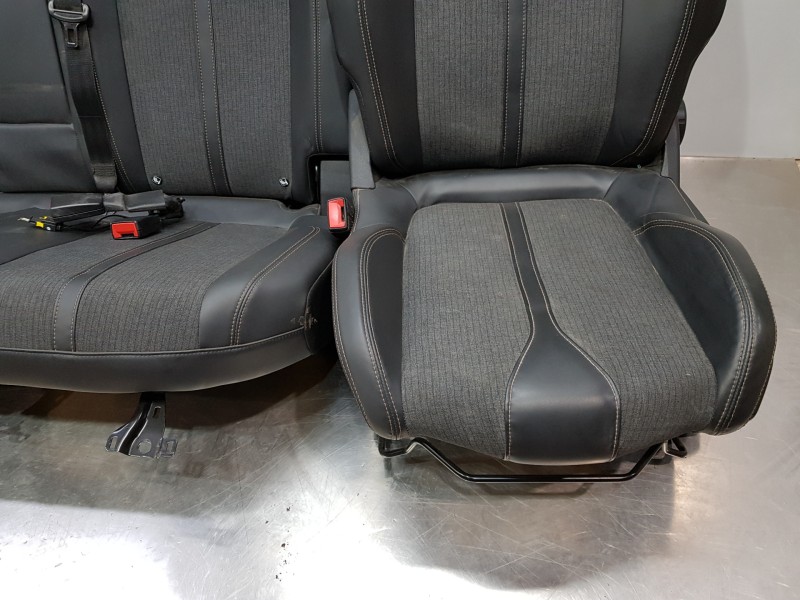 Recambio de juego asientos completo para peugeot 3008 gt line referencia OEM IAM 1622708380 1616753480 