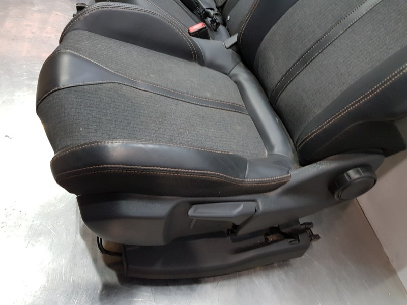 Recambio de juego asientos completo para peugeot 3008 gt line referencia OEM IAM 1622708380 1616753480 