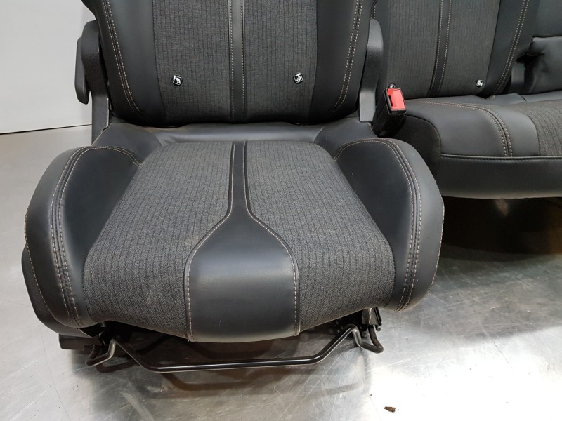 Recambio de juego asientos completo para peugeot 3008 gt line referencia OEM IAM 1622708380 1616753480 