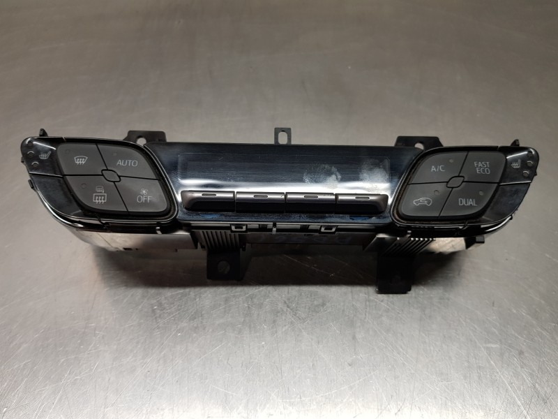 Recambio de mando climatizador para toyota c-hr hybrid referencia OEM IAM 55900F4030 A2C9518790601 