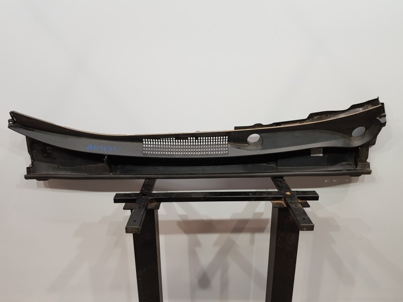 Recambio de torpedo para toyota corolla (e21) style referencia OEM IAM 5570802A10 5578102580 5578102690