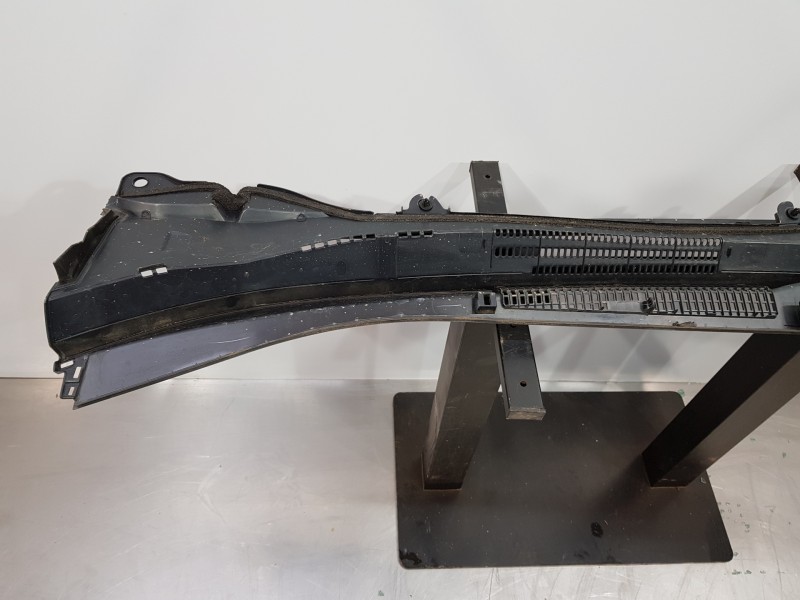 Recambio de torpedo para toyota corolla (e21) style referencia OEM IAM 5570802A10 5578102580 5578102690