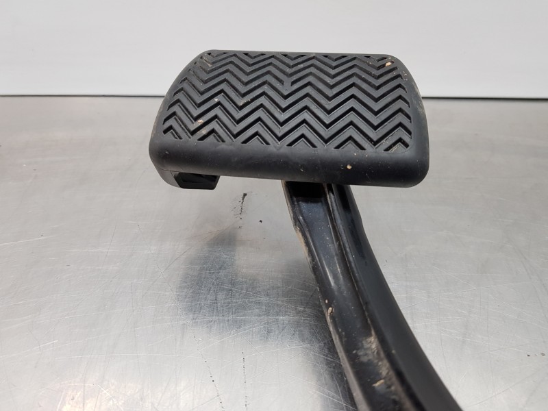 Recambio de pedal freno para toyota corolla (e21) style referencia OEM IAM 4711076170 8951047040 