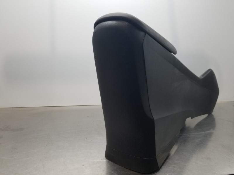 Recambio de apoyabrazos central para toyota c-hr hybrid referencia OEM IAM 58905F4010E1  