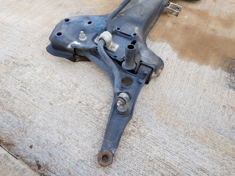 Recambio de puente delantero para citroen jumper kasten bluehdi referencia OEM IAM 1369383080   Recambio de puente delantero para citroen jumper kasten bluehdi referencia OEM IAM 1369383080