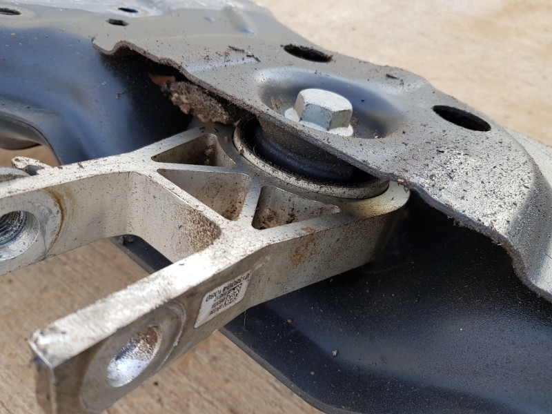 Recambio de puente delantero para citroen jumper kasten bluehdi referencia OEM IAM 1369383080   Recambio de puente delantero para citroen jumper kasten bluehdi referencia OEM IAM 1369383080