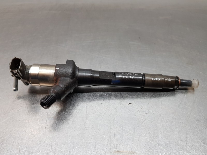 Recambio de inyector para mazda cx-7 (er) active referencia OEM IAM R2AA13H50  