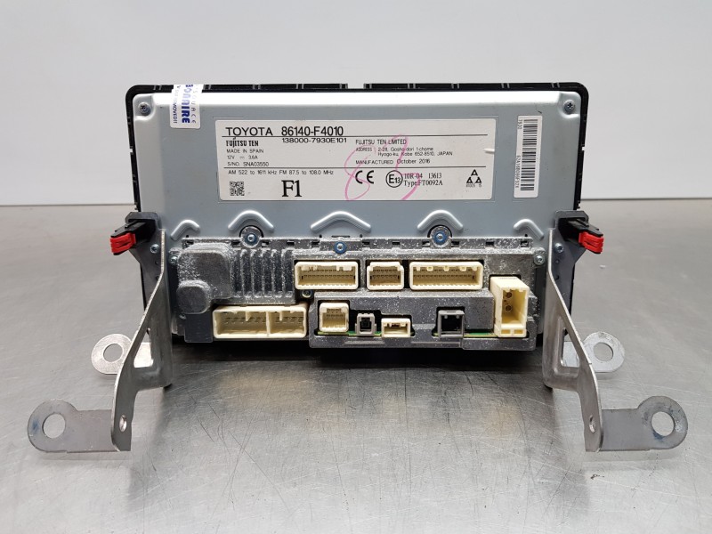 Recambio de pantalla multifuncion para toyota c-hr hybrid referencia OEM IAM 86140F4010  
