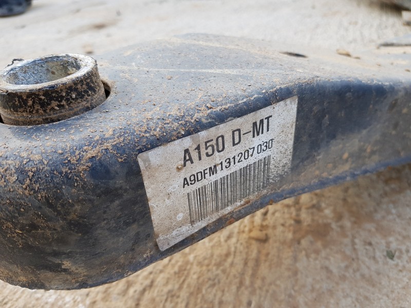 Recambio de puente delantero para ssangyong rodius ii referencia OEM IAM    Recambio de puente delantero para ssangyong rodius ii referencia OEM IAM