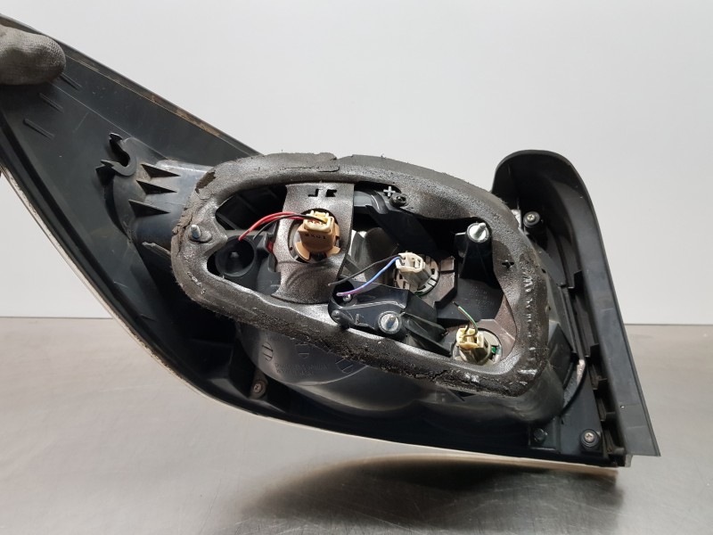 Recambio de piloto trasero derecho para mazda cx-7 (er) active referencia OEM IAM EH6251150C  