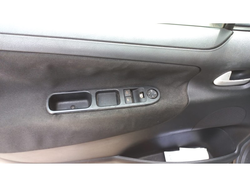 peugeot 207 del año 2008