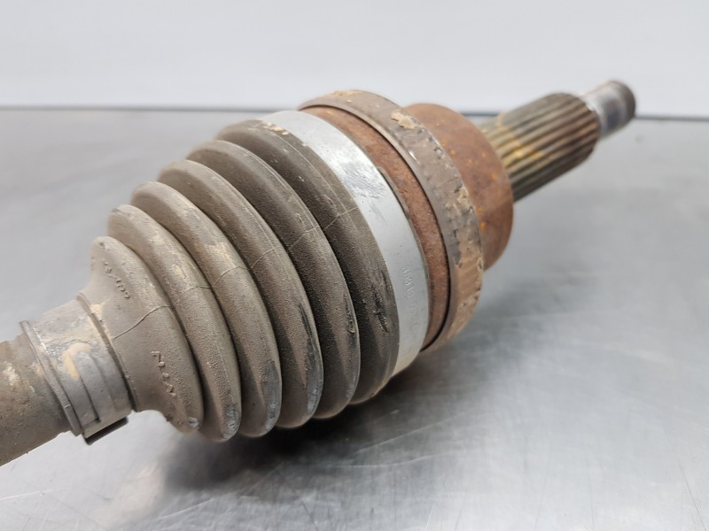 Recambio de transmision trasera derecha para ford kuga (cbs) titanium referencia OEM IAM 2168926 CV614K138AA CV614K138AD Recambio de transmision trasera derecha para ford kuga (cbs) titanium referencia OEM IAM 2168926 CV614K138AA CV614K138AD