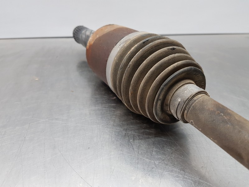 Recambio de transmision trasera derecha para ford kuga (cbs) titanium referencia OEM IAM 2168926 CV614K138AA CV614K138AD Recambio de transmision trasera derecha para ford kuga (cbs) titanium referencia OEM IAM 2168926 CV614K138AA CV614K138AD