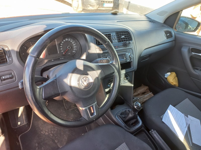 volkswagen polo (6r1) del año 2012