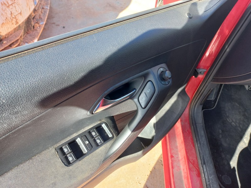 volkswagen polo (6r1) del año 2012