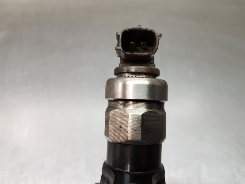 Recambio de inyector para renault maxity 130 dxi referencia OEM IAM 16600MB40E  