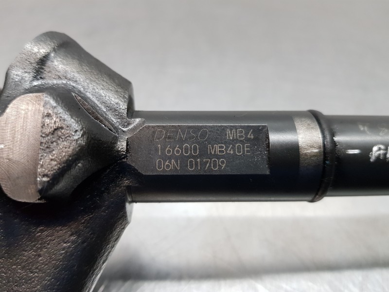 Recambio de inyector para renault maxity 130 dxi referencia OEM IAM 16600MB40E  