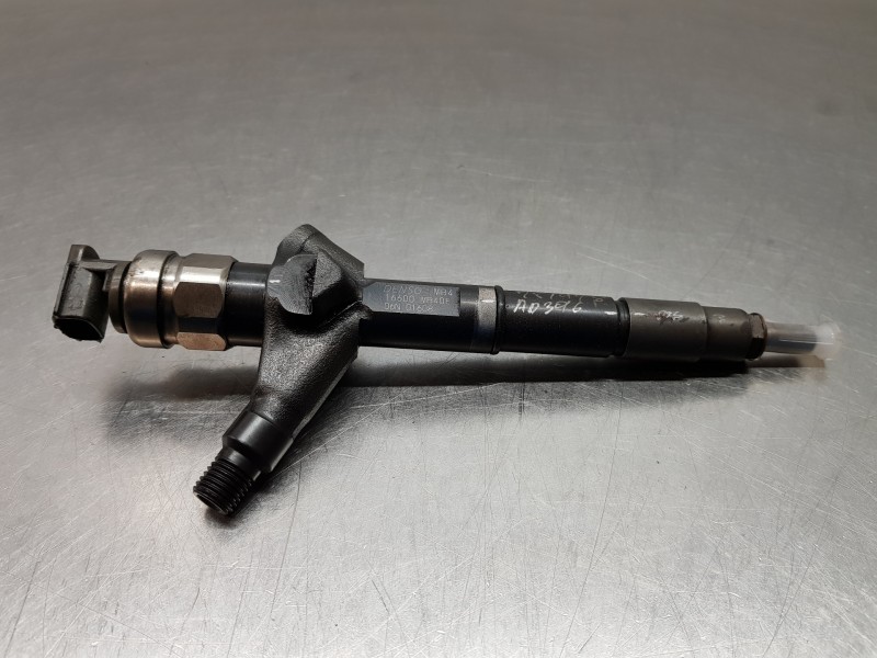 Recambio de inyector para renault maxity 130 dxi referencia OEM IAM 16600MB40E  