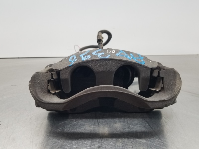 Recambio de pinza freno delantera derecha para renault maxity 130 dxi referencia OEM IAM 7485121662  