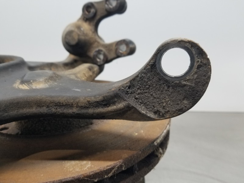 Recambio de mangueta delantera derecha para renault maxity 130 dxi referencia OEM IAM 7485124824  