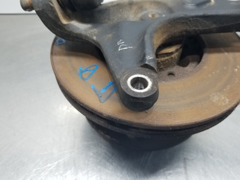 Recambio de mangueta delantera derecha para renault maxity 130 dxi referencia OEM IAM 7485124824  