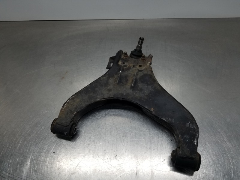 Recambio de brazo suspension inferior delantero izquierdo para renault maxity 130 dxi referencia OEM IAM 7485129920  