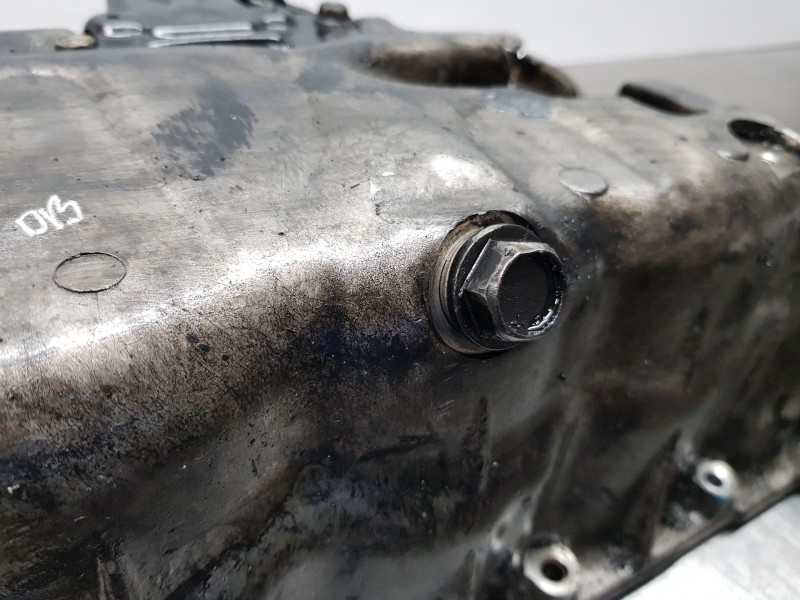 Recambio de carter para kia ceed sportswagon tech referencia OEM IAM 215102U010  