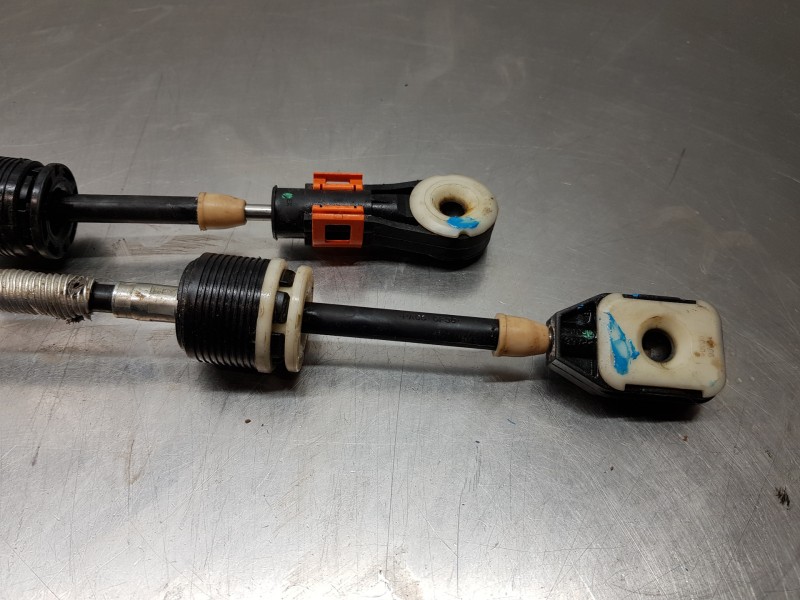 Recambio de varillaje cambio para ford fiesta (ce1) ecoboost active referencia OEM IAM 2501567 H1BR7E395CE 