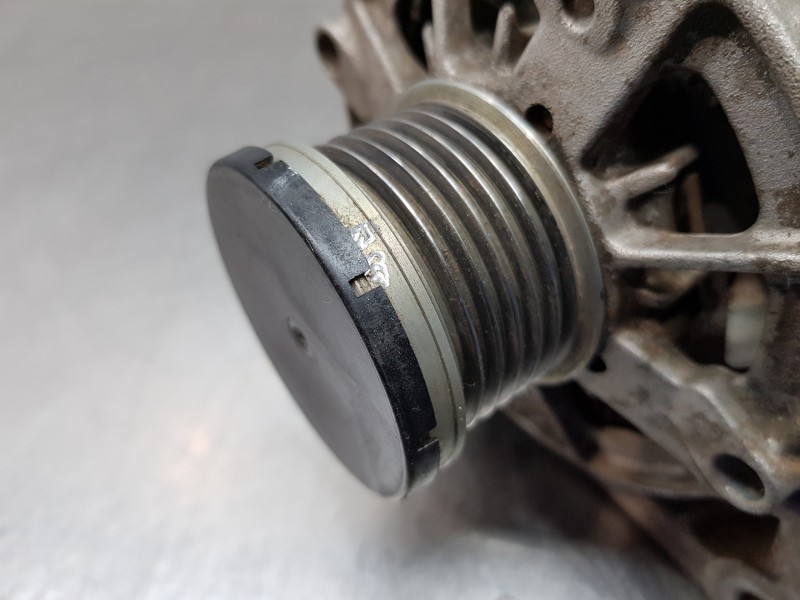 Recambio de alternador para ford fiesta (ce1) ecoboost active referencia OEM IAM 2077261 H1BT10300EC MS1042113812