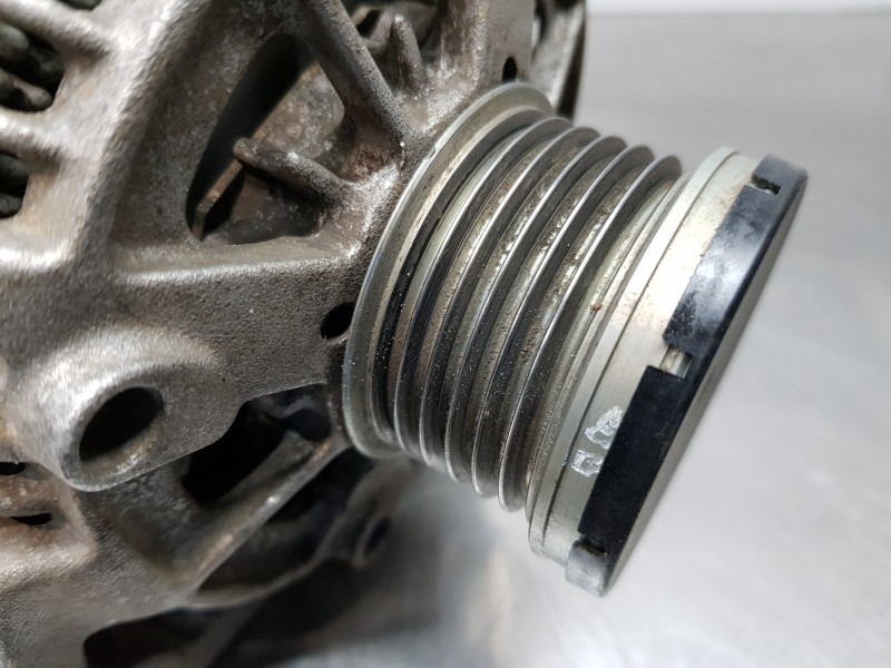 Recambio de alternador para ford fiesta (ce1) ecoboost active referencia OEM IAM 2077261 H1BT10300EC MS1042113812