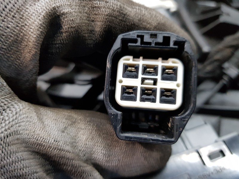 Recambio de elevalunas delantero izquierdo para ford fiesta (ce1) ecoboost active referencia OEM IAM 2499845 H1BBA23209CF 242691