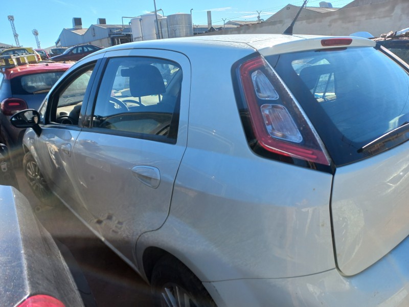 fiat punto (evo) (199) del año 2013
