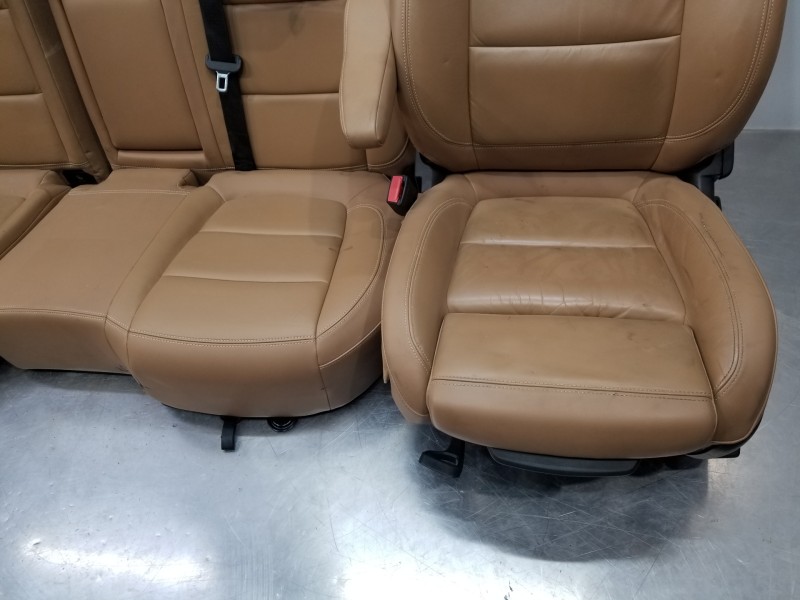 Recambio de juego asientos completo para opel mokka x selective referencia OEM IAM 42522859 42523464 42498946 Recambio de juego asientos completo para opel mokka x selective referencia OEM IAM 42522859 42523464 42498946