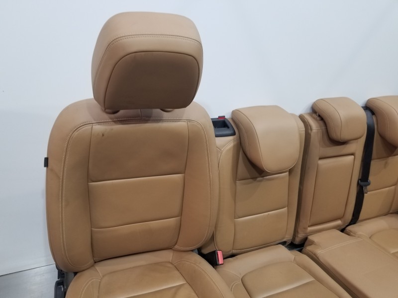 Recambio de juego asientos completo para opel mokka x selective referencia OEM IAM 42522859 42523464 42498946 Recambio de juego asientos completo para opel mokka x selective referencia OEM IAM 42522859 42523464 42498946