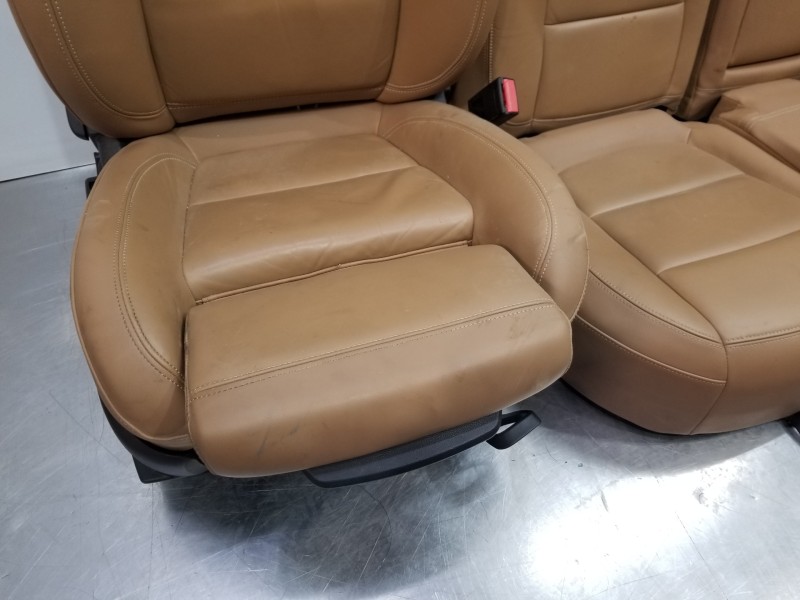 Recambio de juego asientos completo para opel mokka x selective referencia OEM IAM 42522859 42523464 42498946 Recambio de juego asientos completo para opel mokka x selective referencia OEM IAM 42522859 42523464 42498946