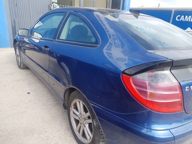 mercedes clase c (w203) sportcoupe del año 2001