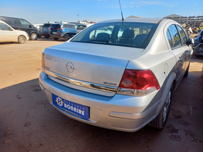 opel astra h ber. del año 2010