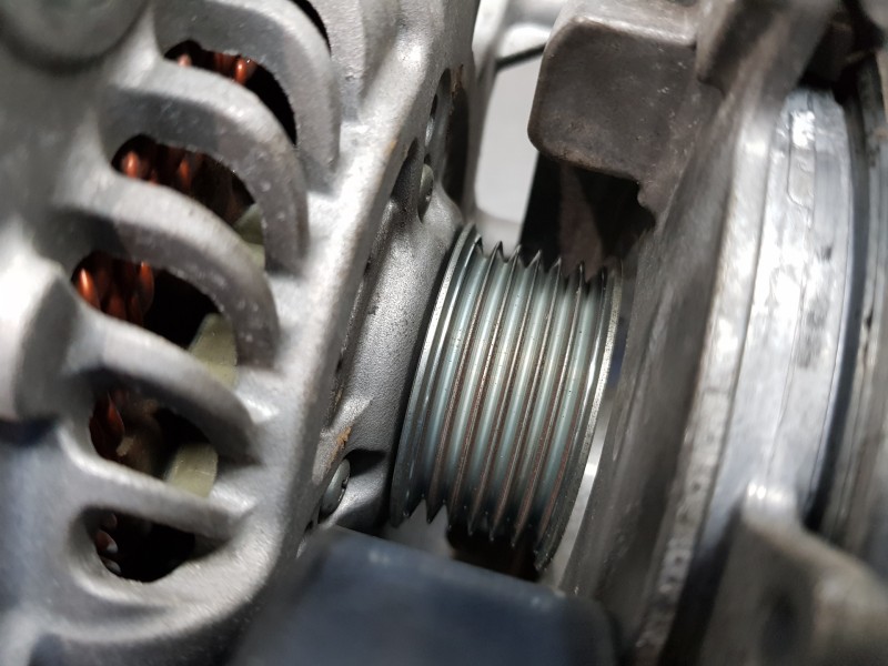 Recambio de alternador para mazda 2 lim. () origin referencia OEM IAM P57918F00A C3TB5191A PAK915980