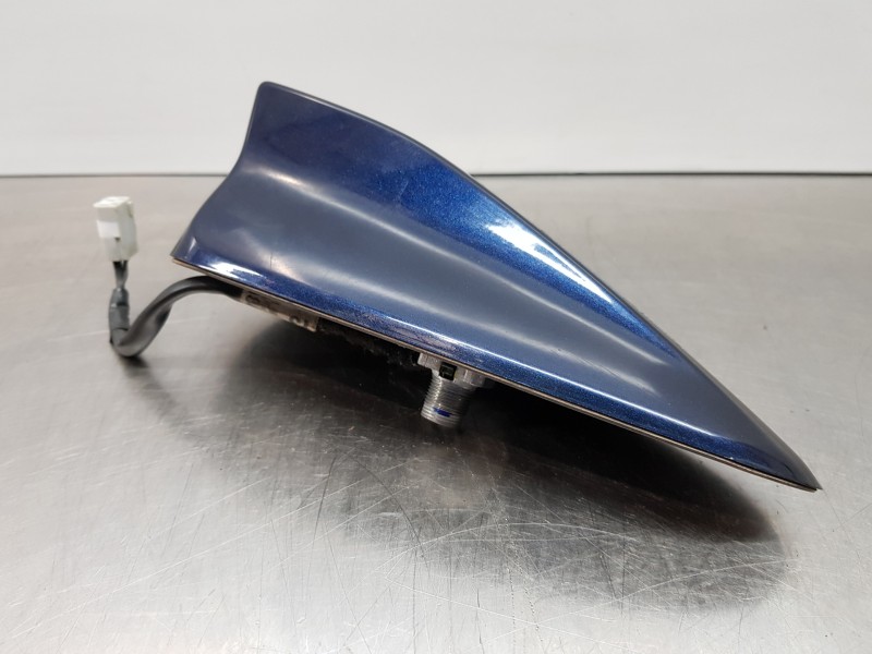 Recambio de antena para mazda 2 lim. () origin referencia OEM IAM BJW166930B  