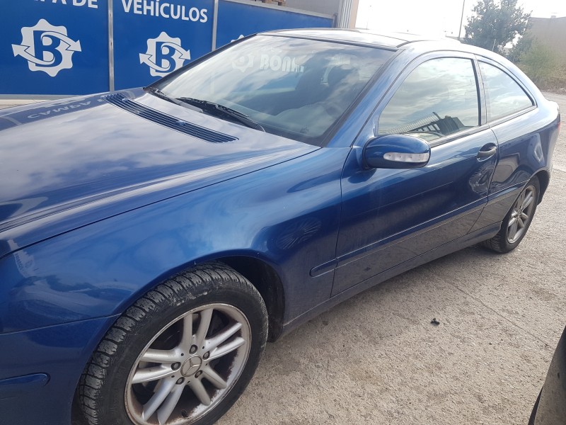 mercedes clase c (w203) sportcoupe del año 2001