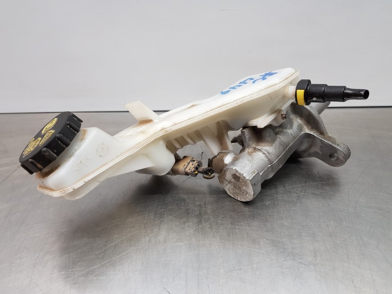 Recambio de bomba freno para mazda 2 lim. () origin referencia OEM IAM DAY64340ZB  