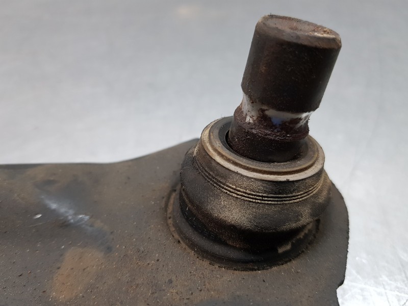 Recambio de brazo suspension inferior delantero izquierdo para mazda 2 lim. () origin referencia OEM IAM DG7R34350  