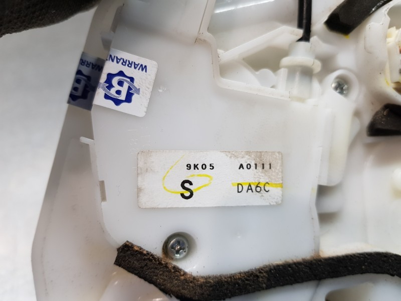 Recambio de cerradura puerta trasera derecha para mazda 2 lim. () origin referencia OEM IAM DA6C72310  